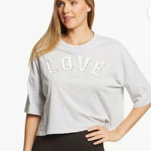 Betsey Johnson LOVE Cropped Tee Boxy Casual Fit